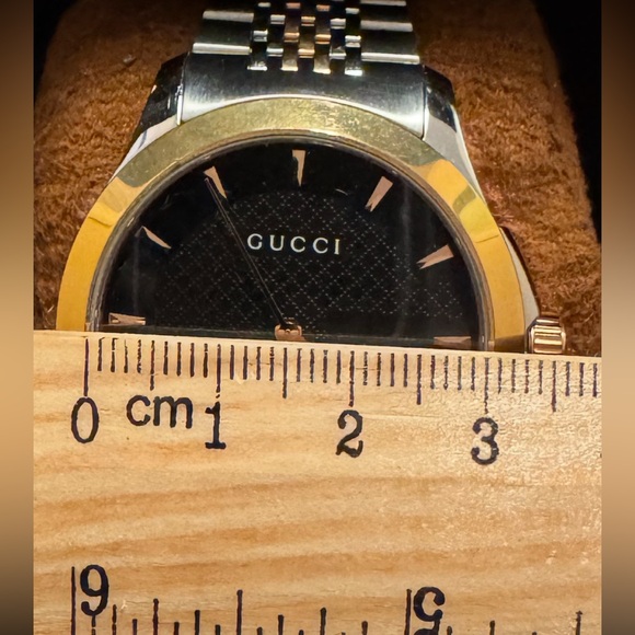 Gucci G-Timeless Two Tone (Silver/Rose Gold) Watch - Unisex - Picture 10 of 10